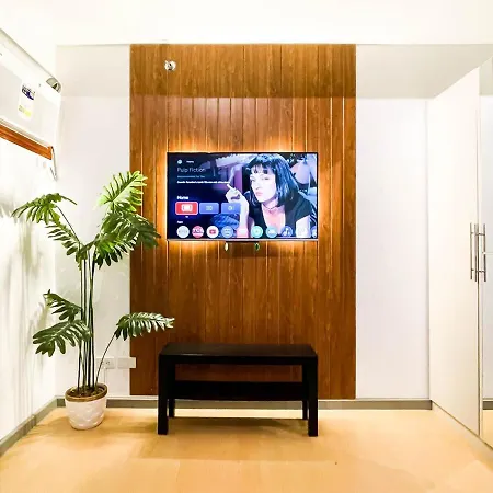 Corner 1Br Unit With City View Avant At The Fort